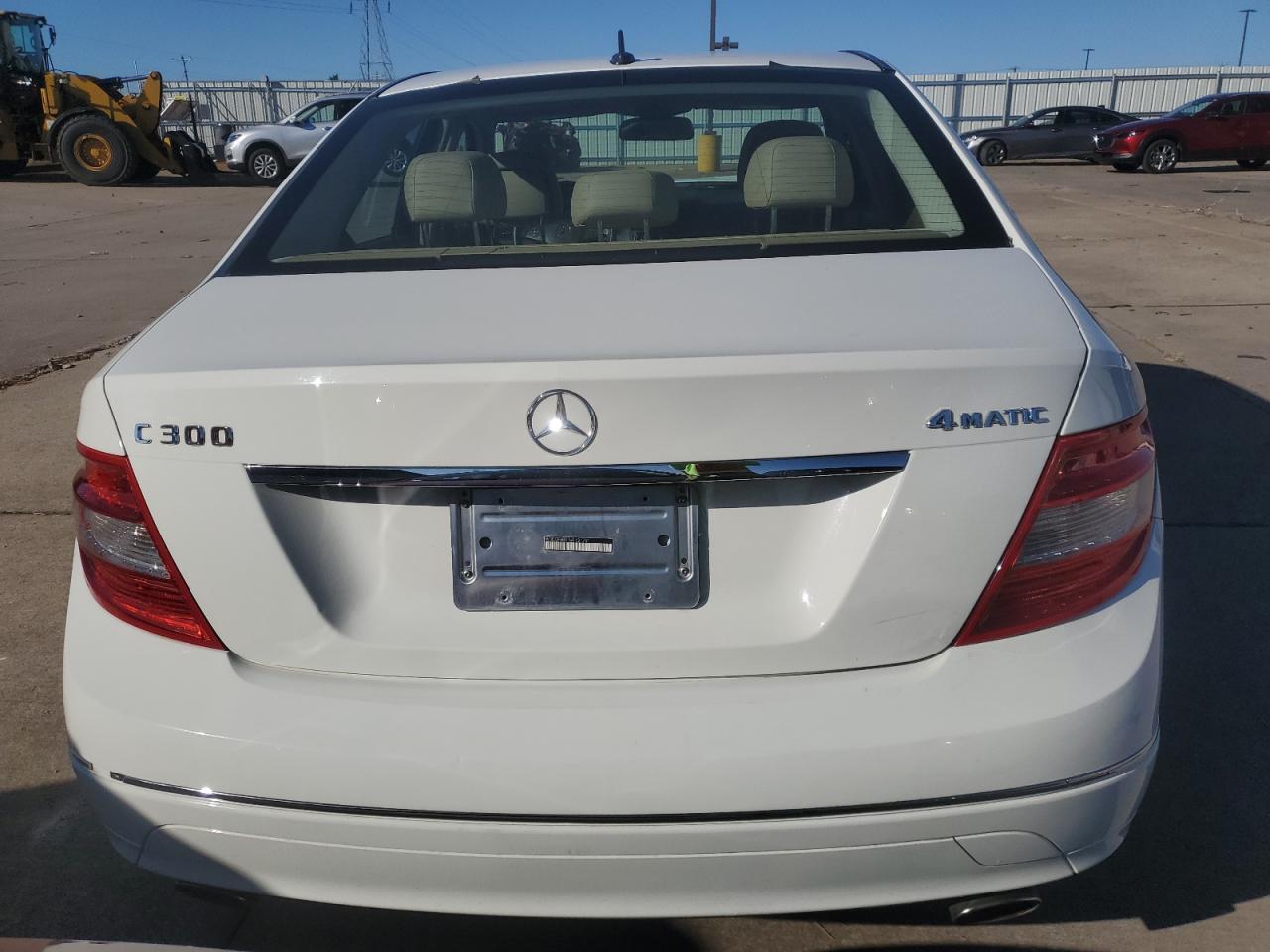 2010 Mercedes-Benz C 300 4Matic - Image 6