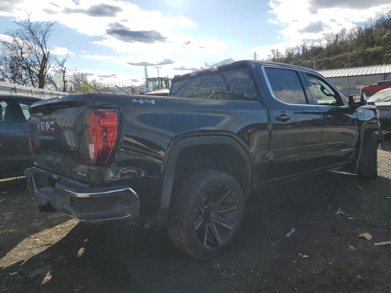 2021 GMC Sierra K1500 Sle - Image 3