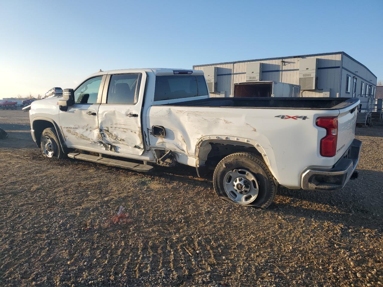 2023 Chevrolet Silverado K2500 Heavy Duty - Фото 2