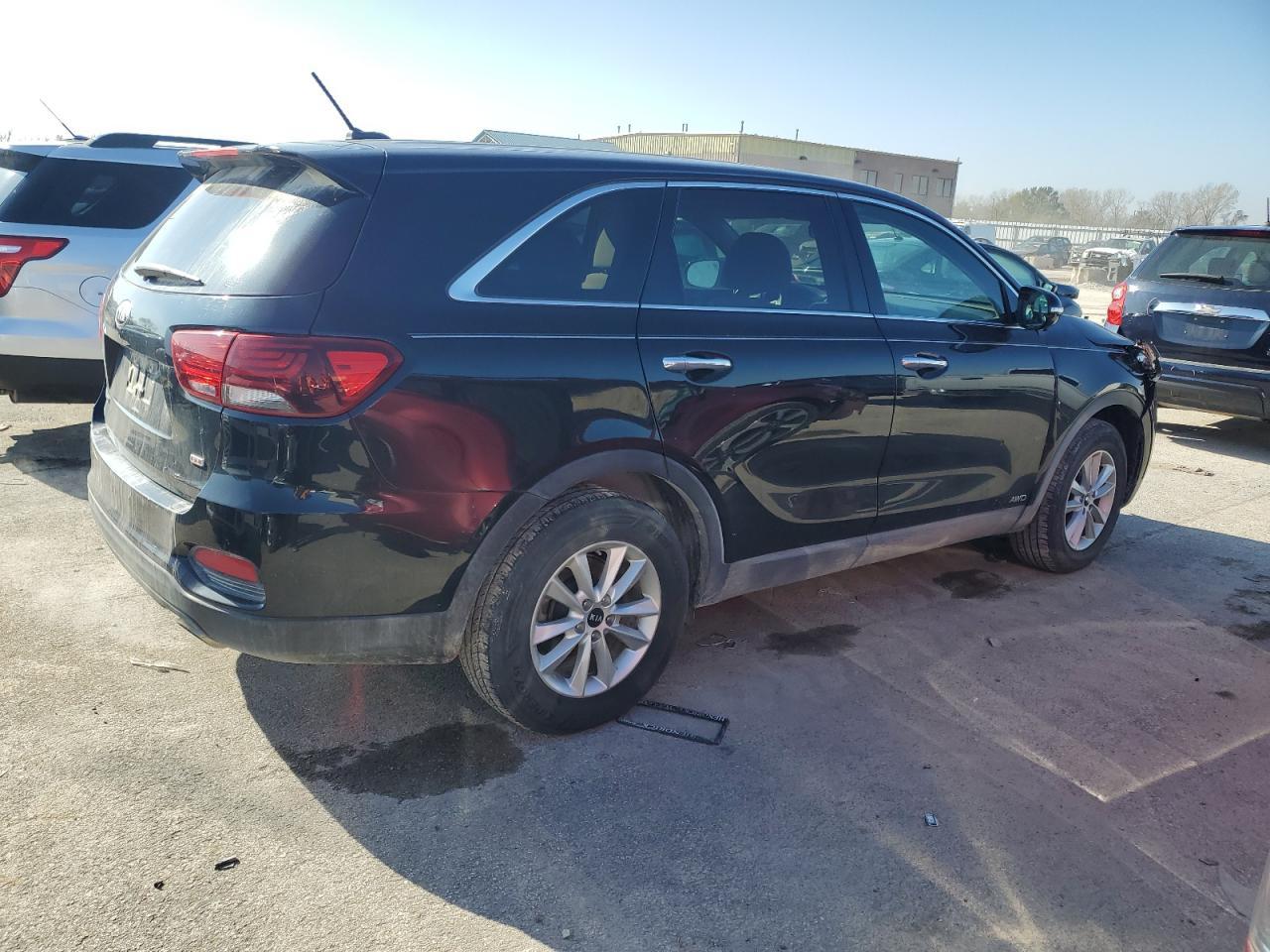 2019 Kia Sorento L - Фото 3
