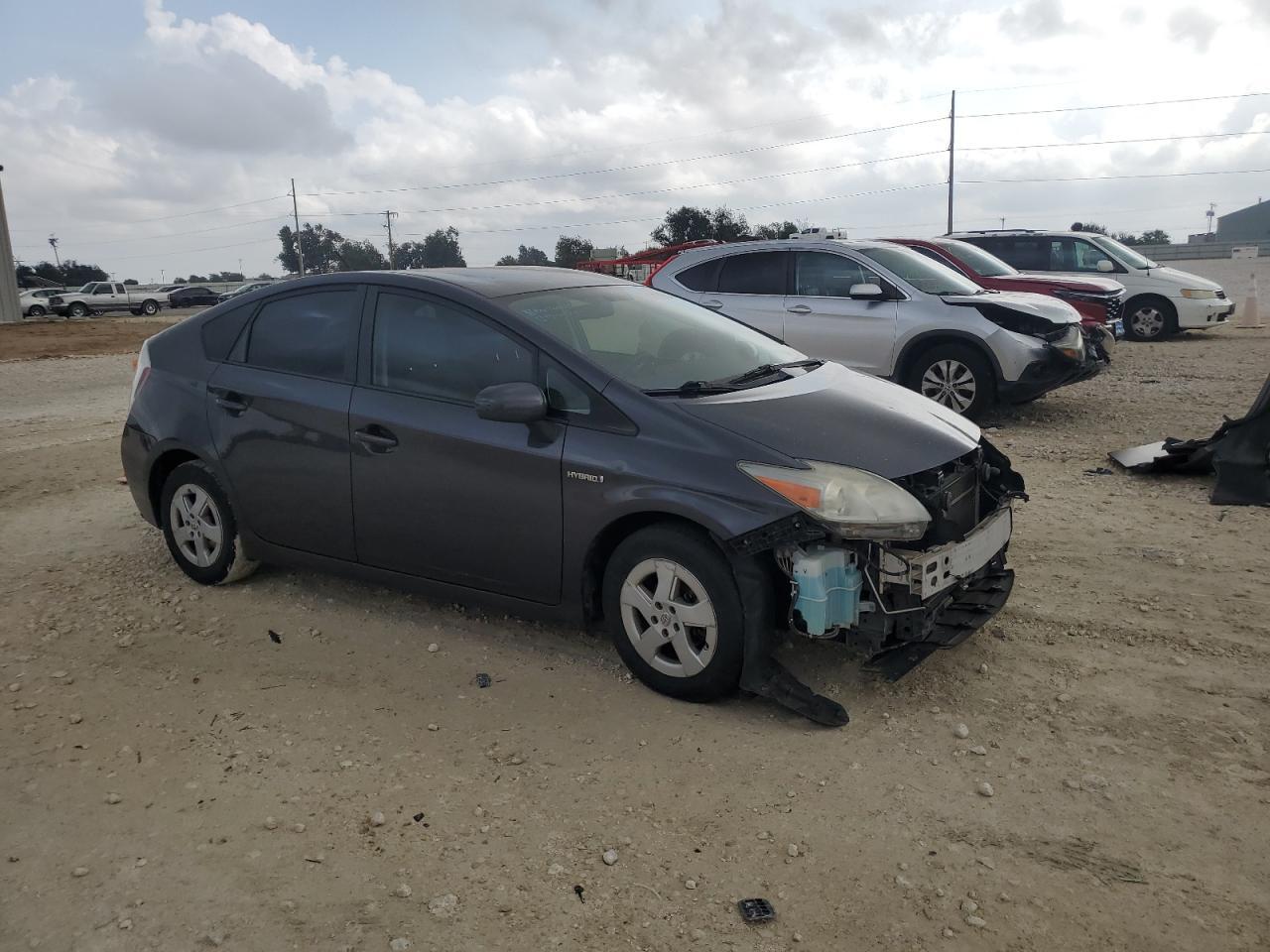 2011 Toyota Prius - Фото 4