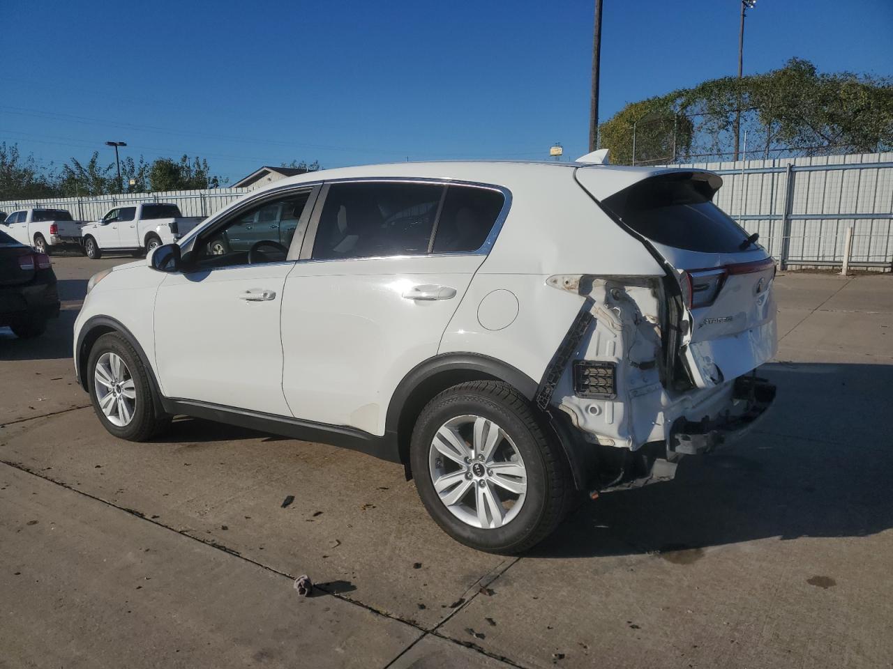 2017 Kia Sportage Lx - Image 2
