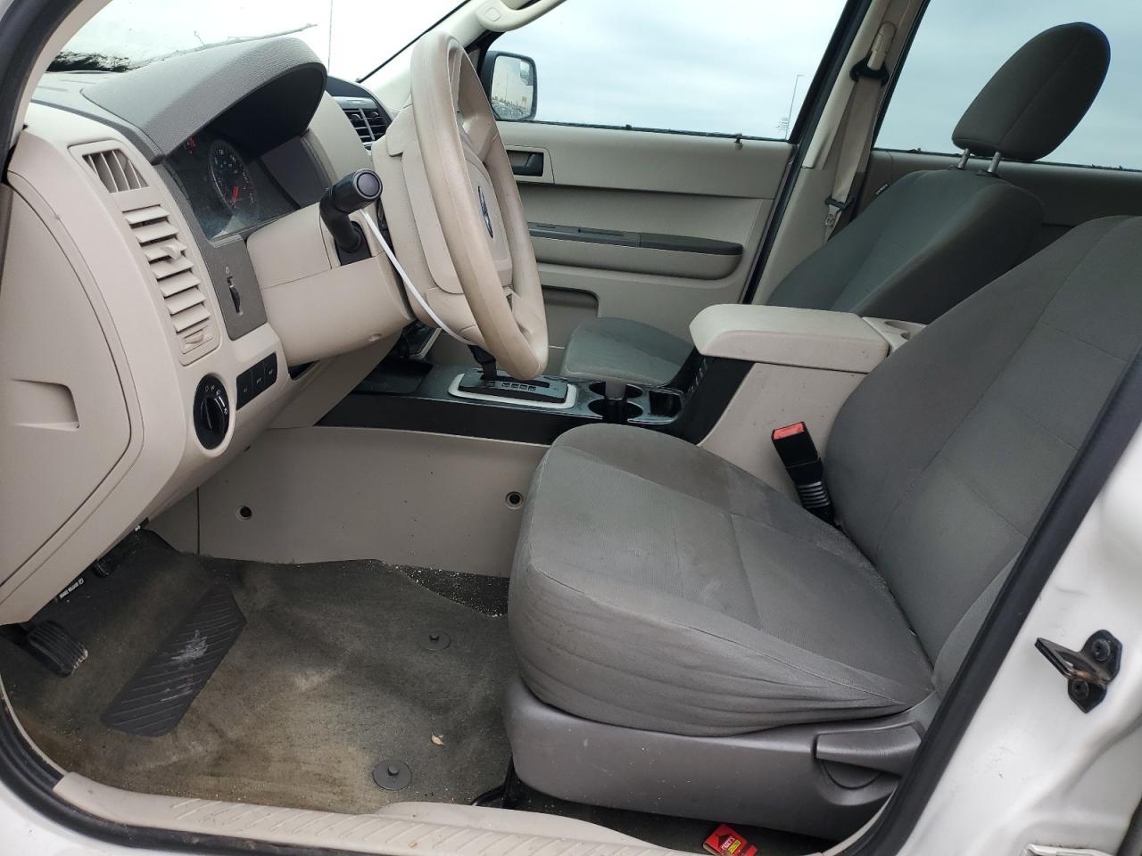 2012 Ford Escape Xls - Фото 7