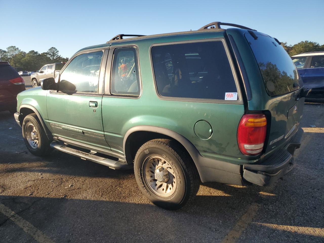 1999 Ford Expl. Spor - Фото 2
