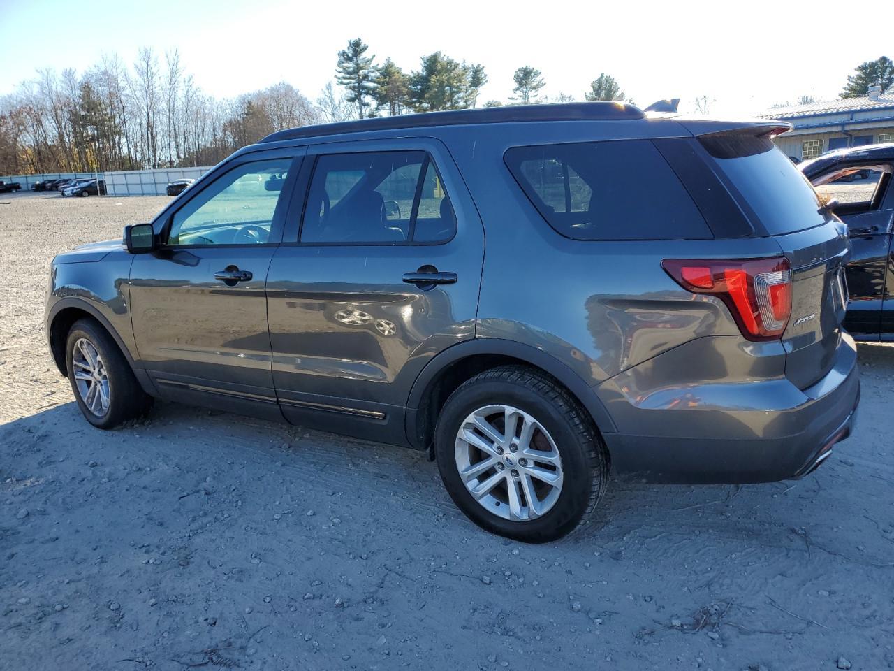 2017 Ford Explorer Sport - Фото 2