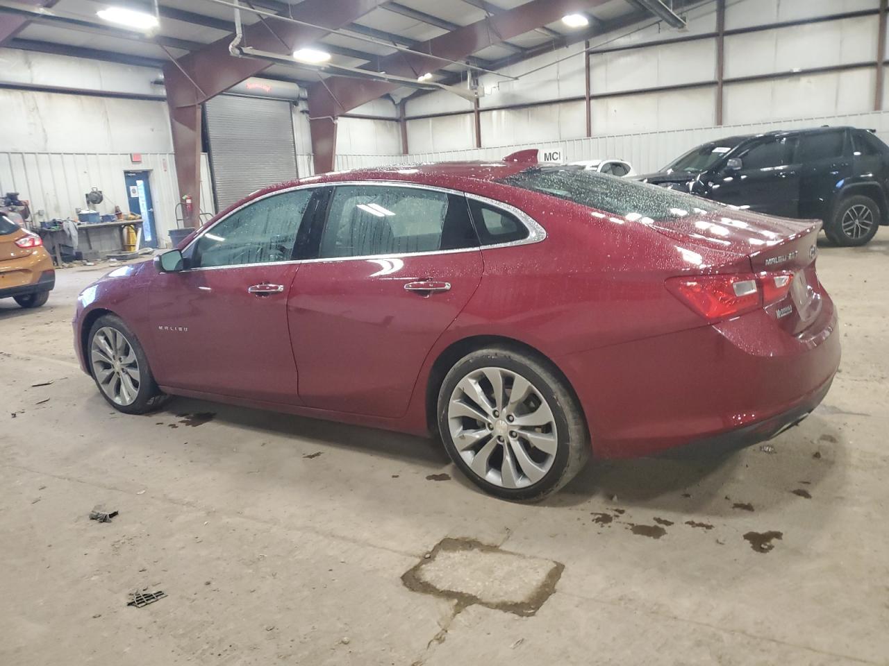 2018 Chevrolet Malibu Premier - Фото 2