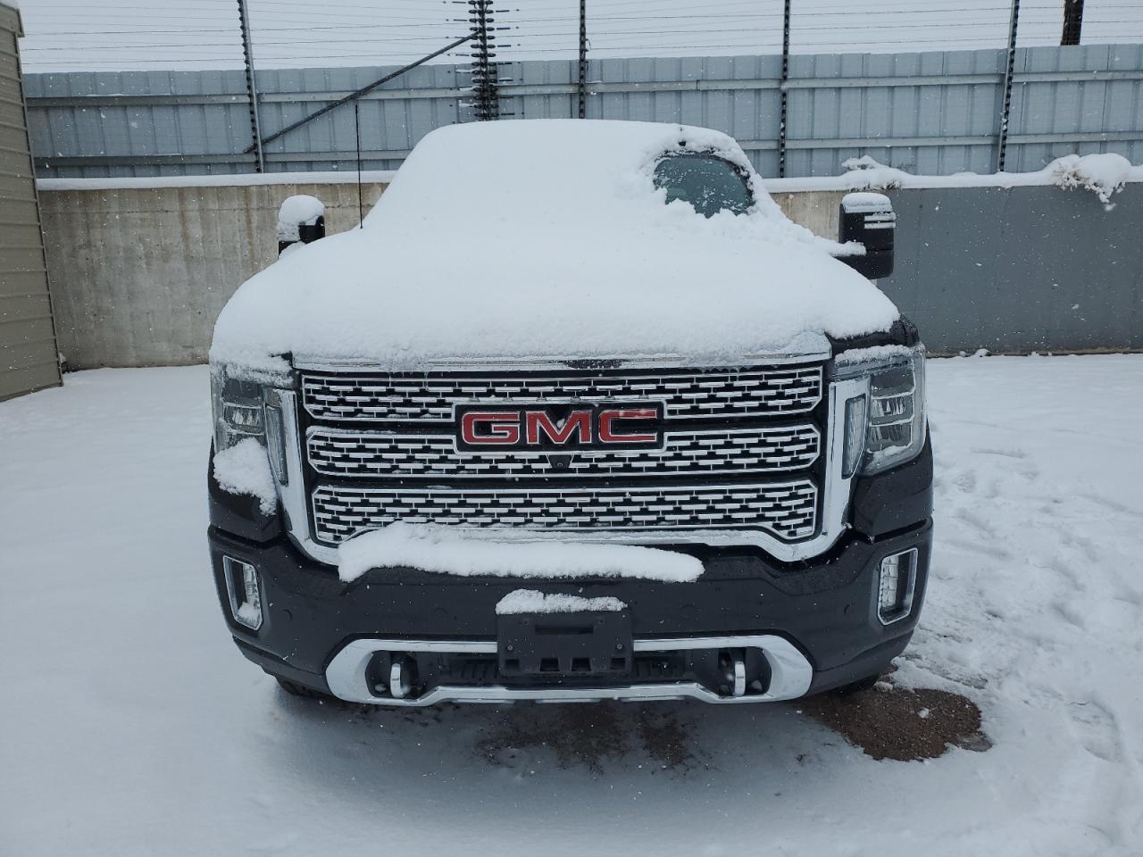 2021 GMC Sierra K2500 Denali - Image 5