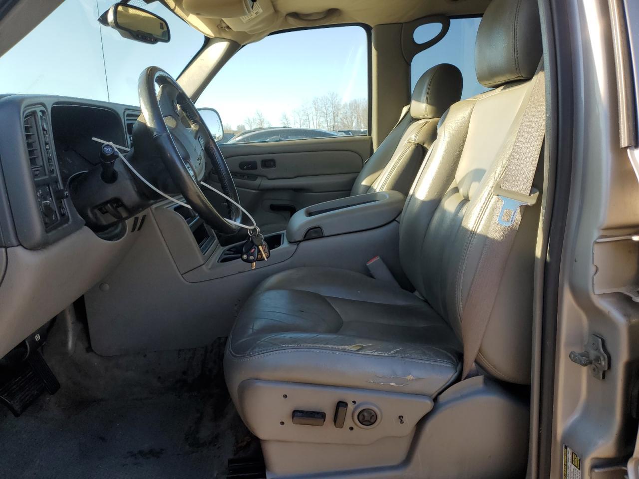 2004 GMC Yukon - Image 7