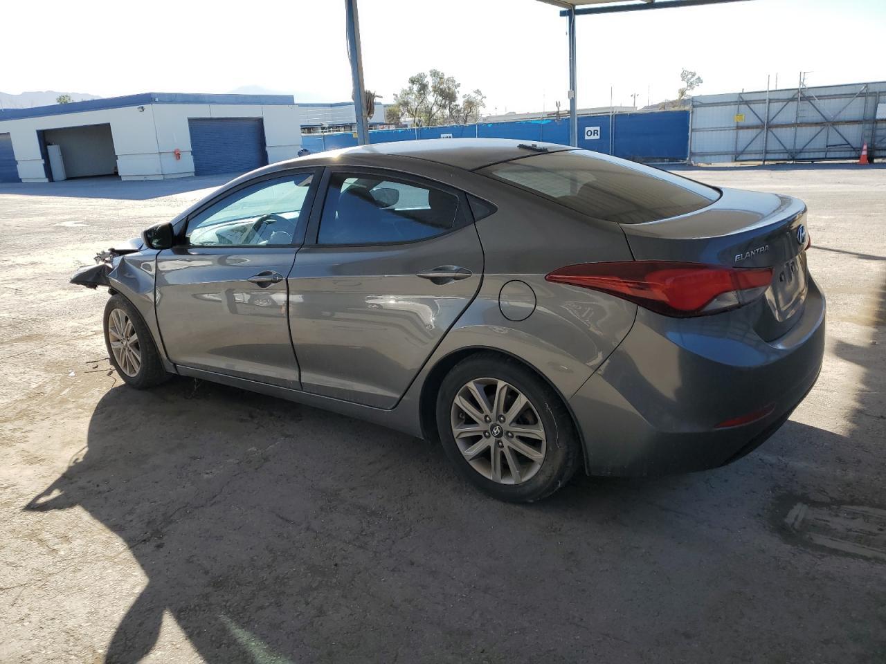 2014 Hyundai Elantra Se - Image 2