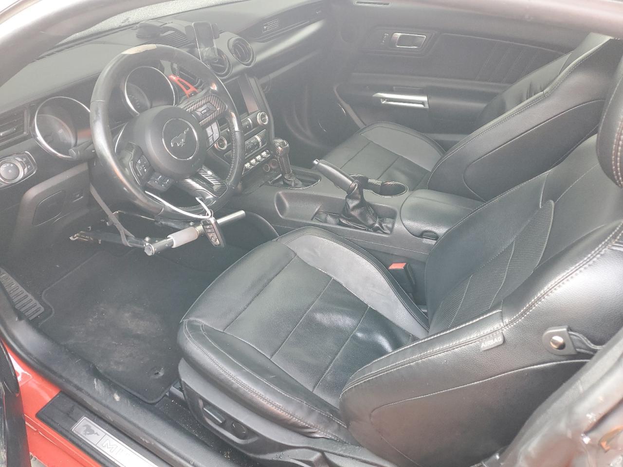 2020 Ford Mustang - Фото 7