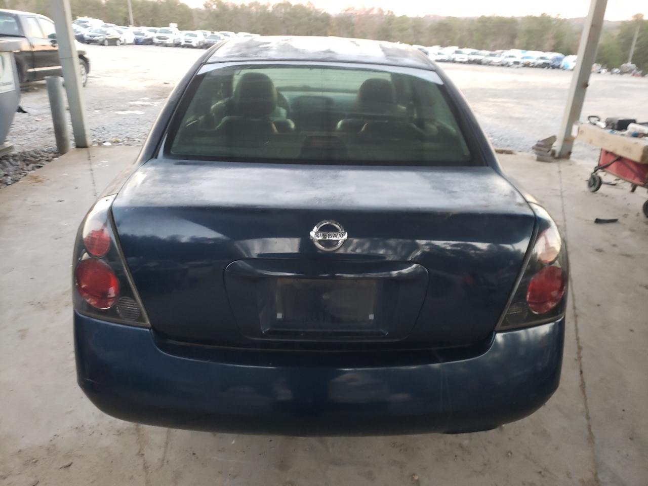 2005 Nissan Altima S - Image 6