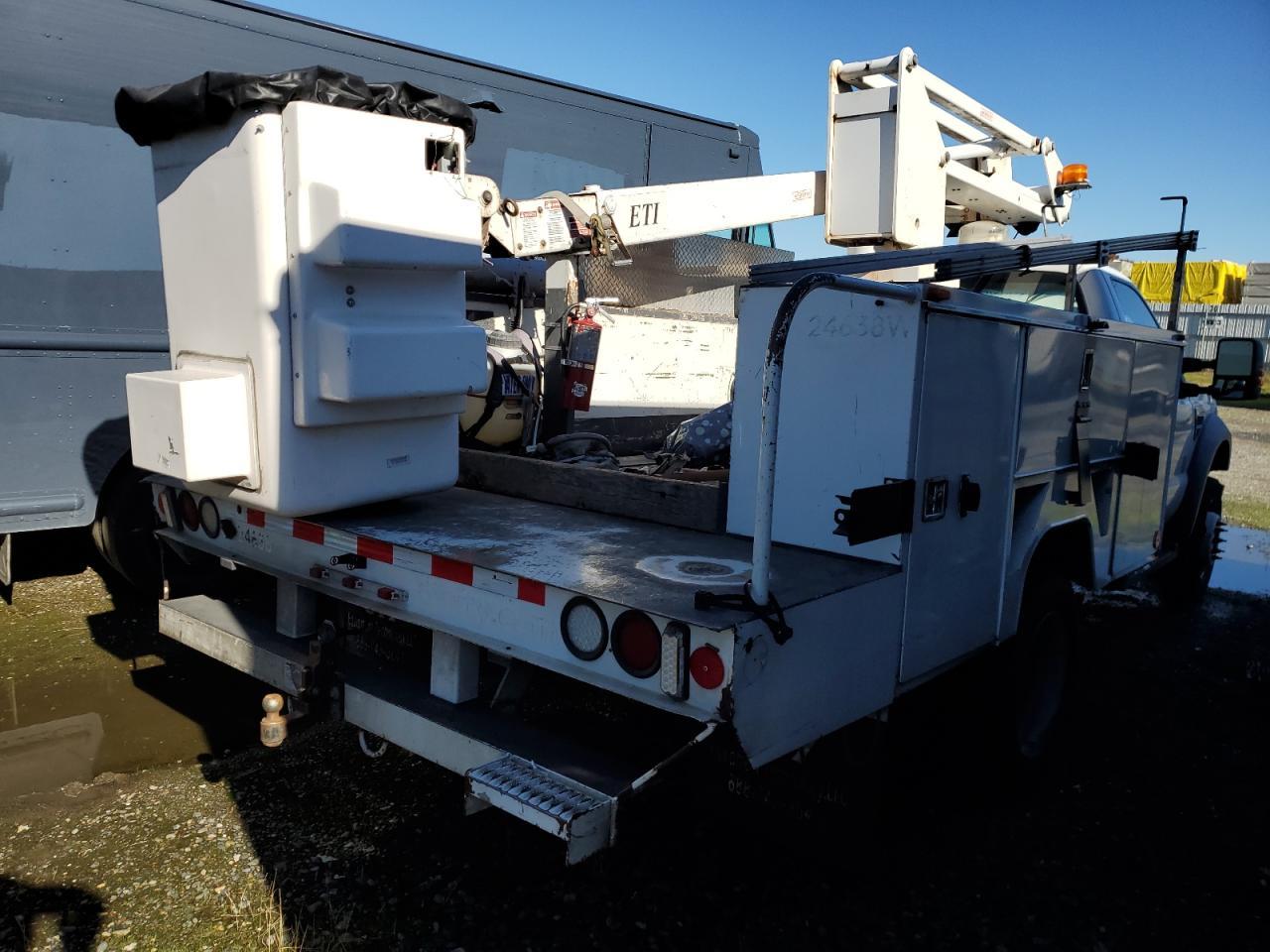 2008 Ford F450 Super Duty - Фото 3