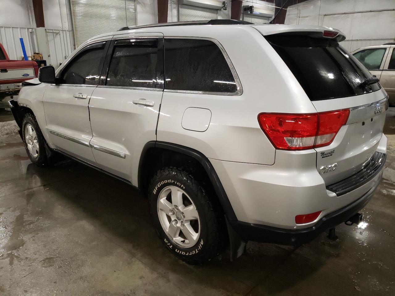 2012 Jeep Grand Cherokee Laredo - Фото 2