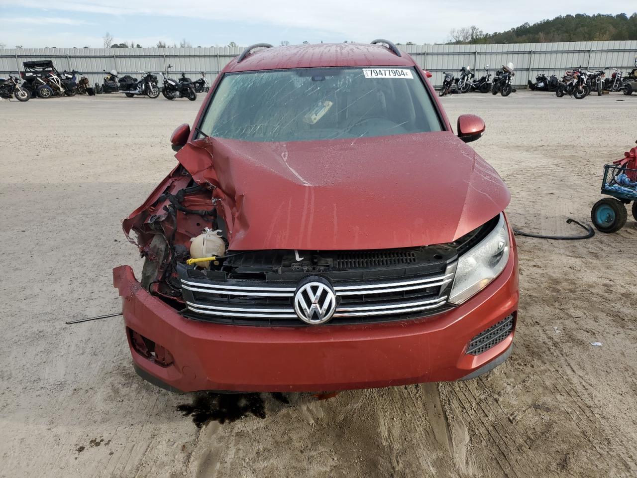 2016 Volkswagen Tiguan S - Image 5