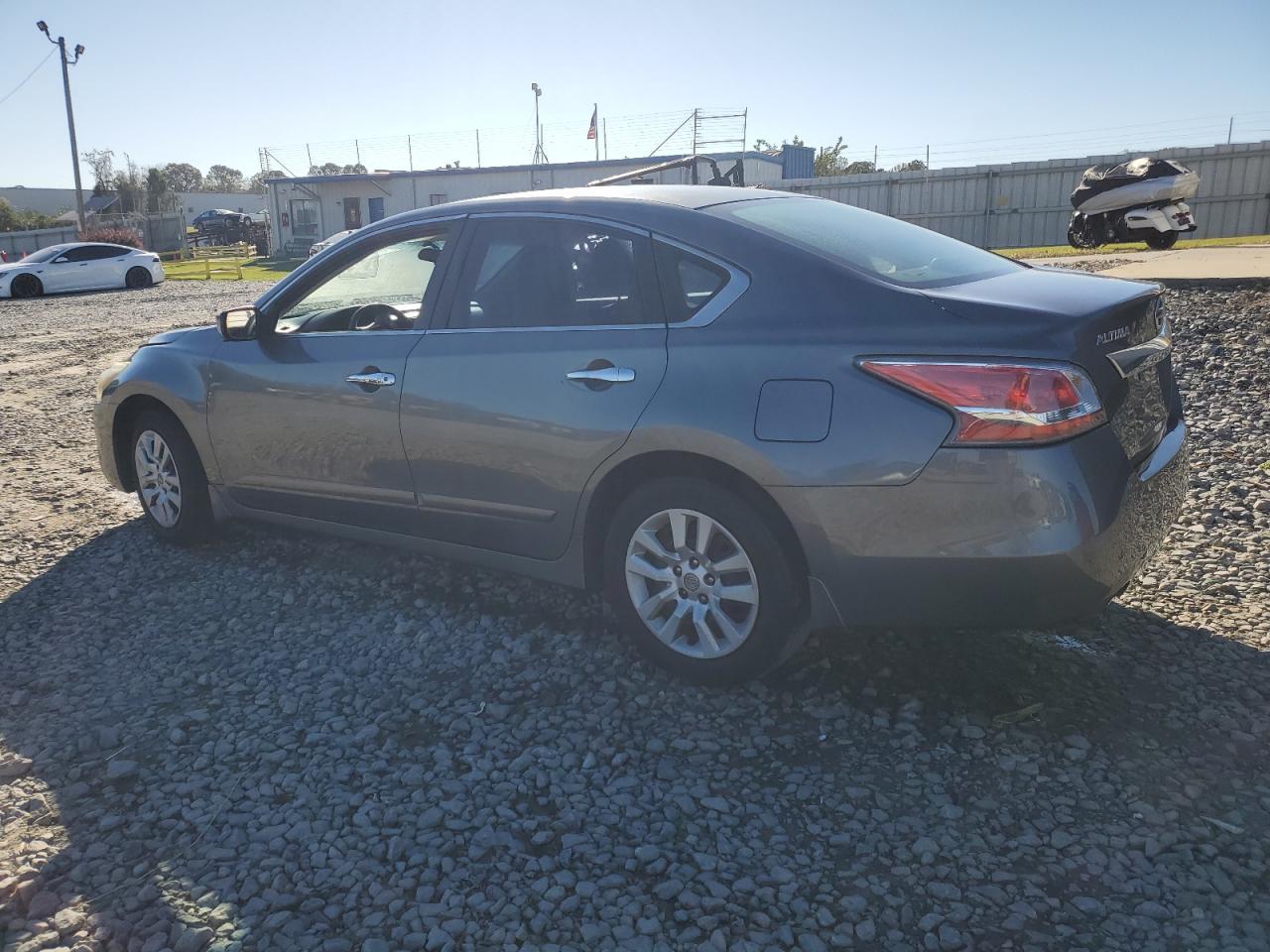 2015 Nissan Altima 2.5 - Image 2