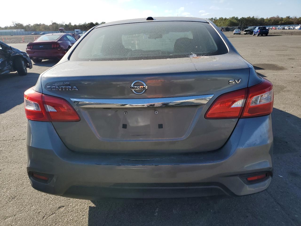 2017 Nissan Sentra S - Фото 6