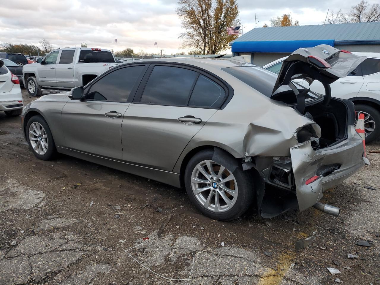 2018 BMW 320 I - Image 2