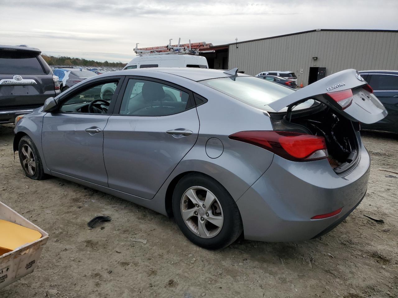 2015 Hyundai Elantra Se - Фото 2