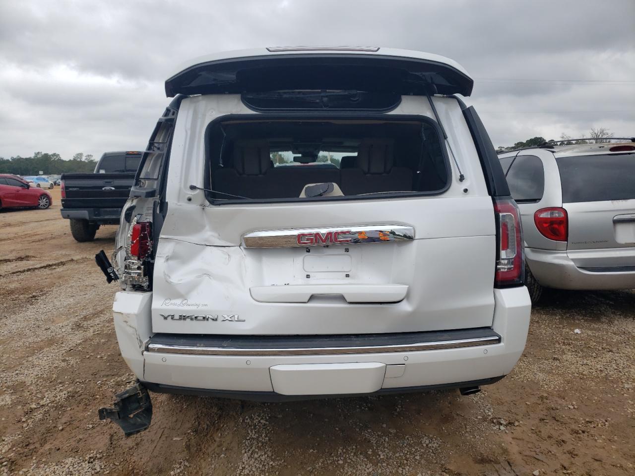 2018 GMC Yukon Xl Denali - Image 6