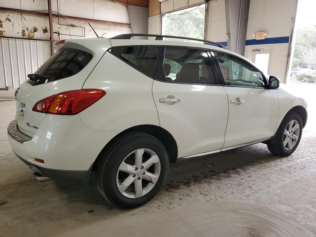 2010 Nissan Murano S - Фото 3