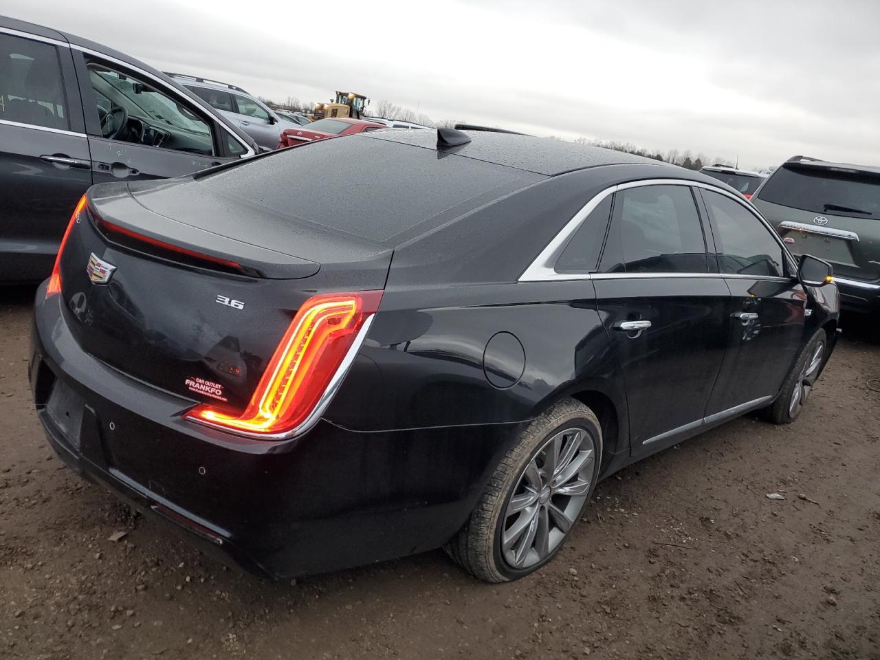 2018 Cadillac Xts - Фото 3