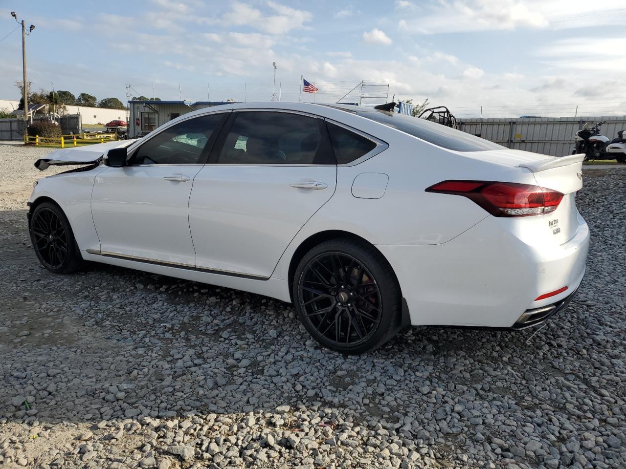 2018 Genesis G80 Base - Фото 2