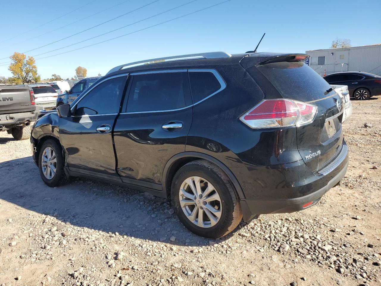 2016 Nissan Rogue S - Image 2