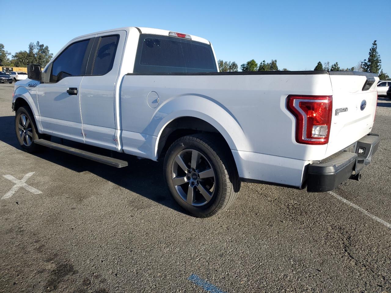 2015 Ford F150 Super Cab - Image 2