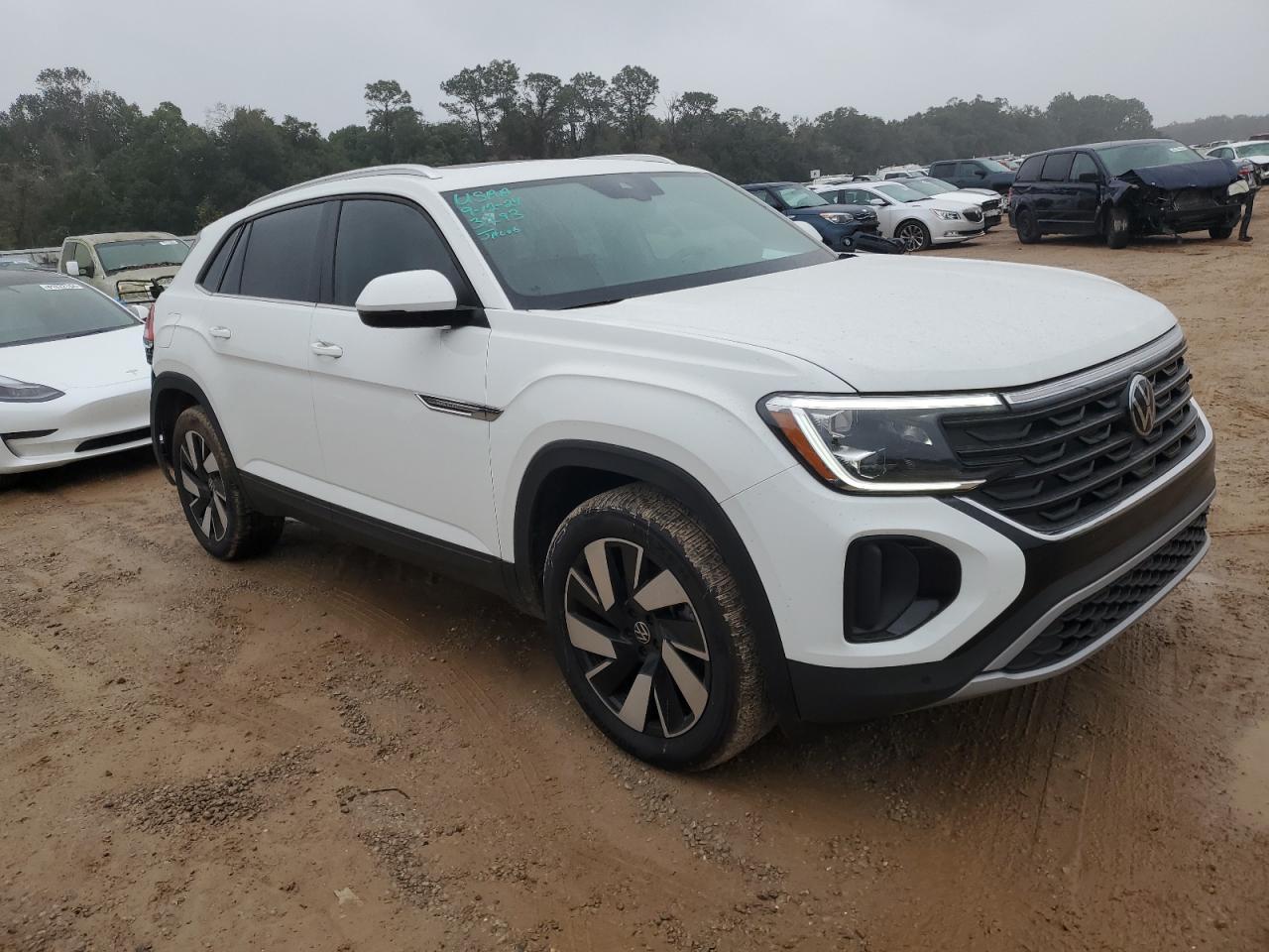 2024 Volkswagen Atlas Cross Sport Se - Image 4