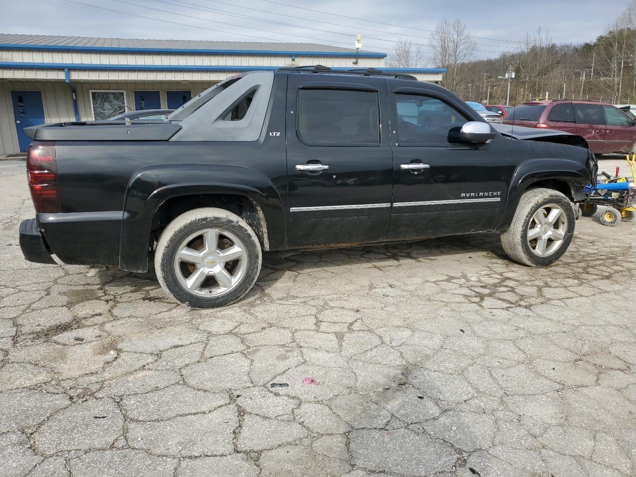 2011 Chevrolet Avalanche Ltz - Фото 3