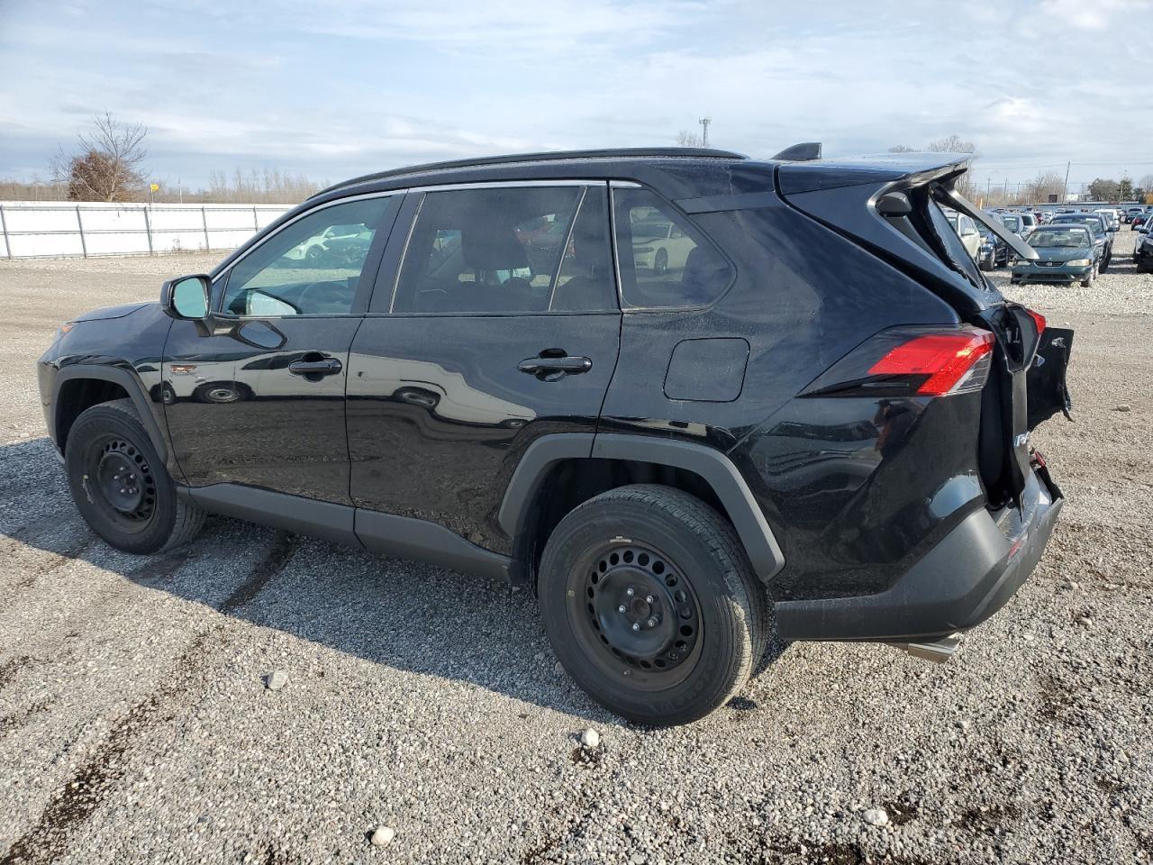 2020 Toyota Rav4 Le - Фото 2