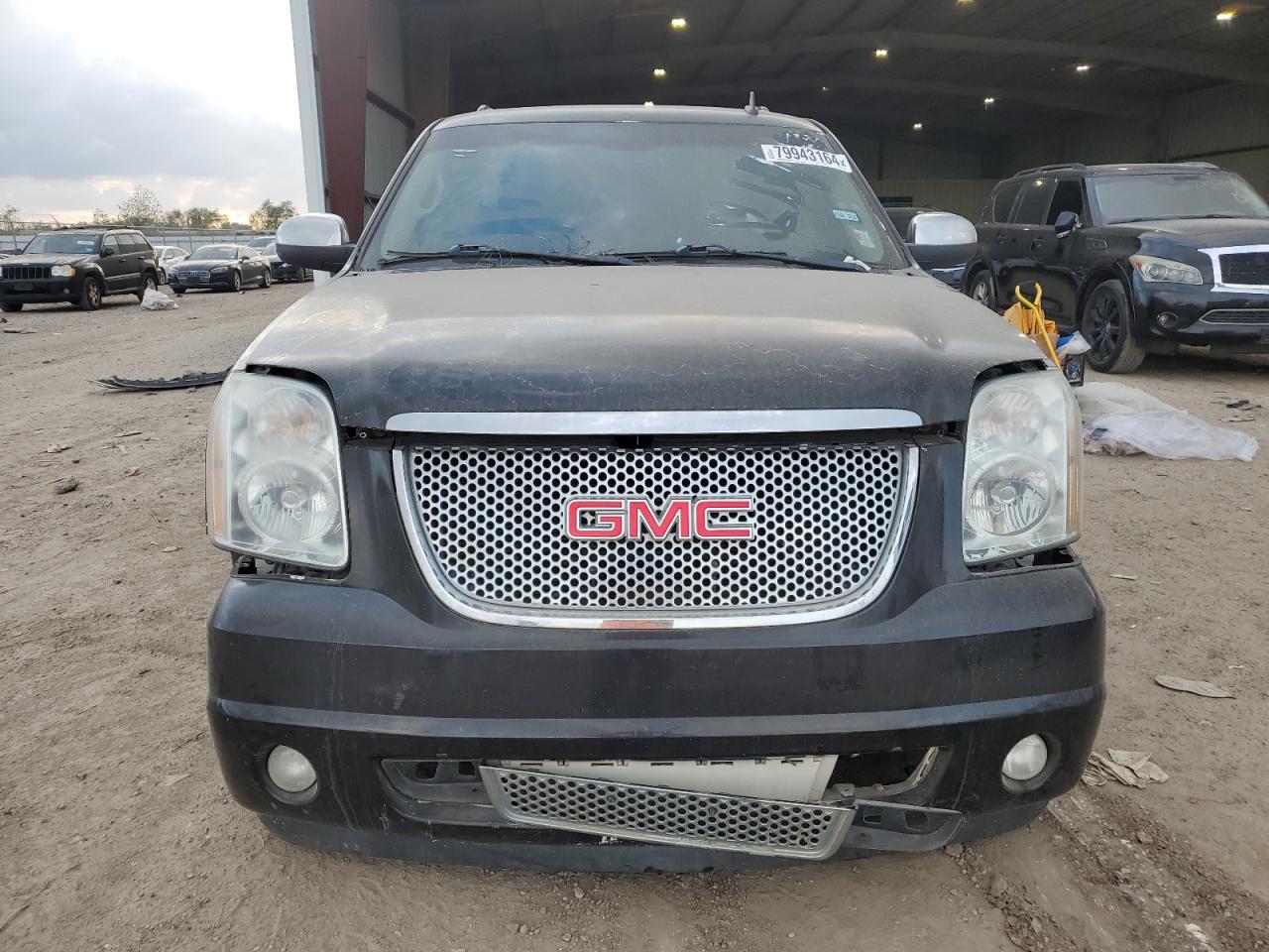 2009 GMC Yukon Denali - Фото 5