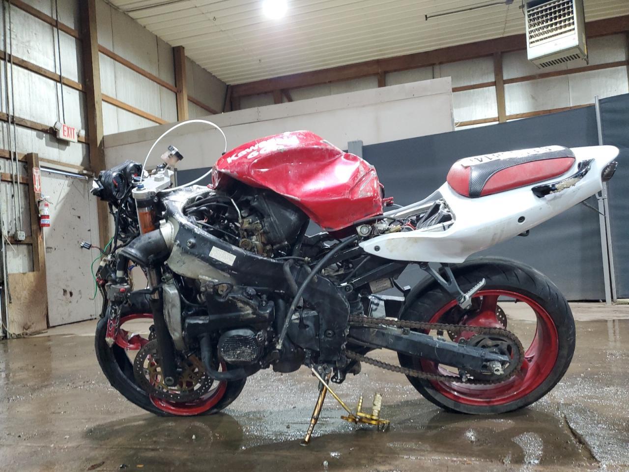 2000 Kawasaki Zx600 J1 - Image 5