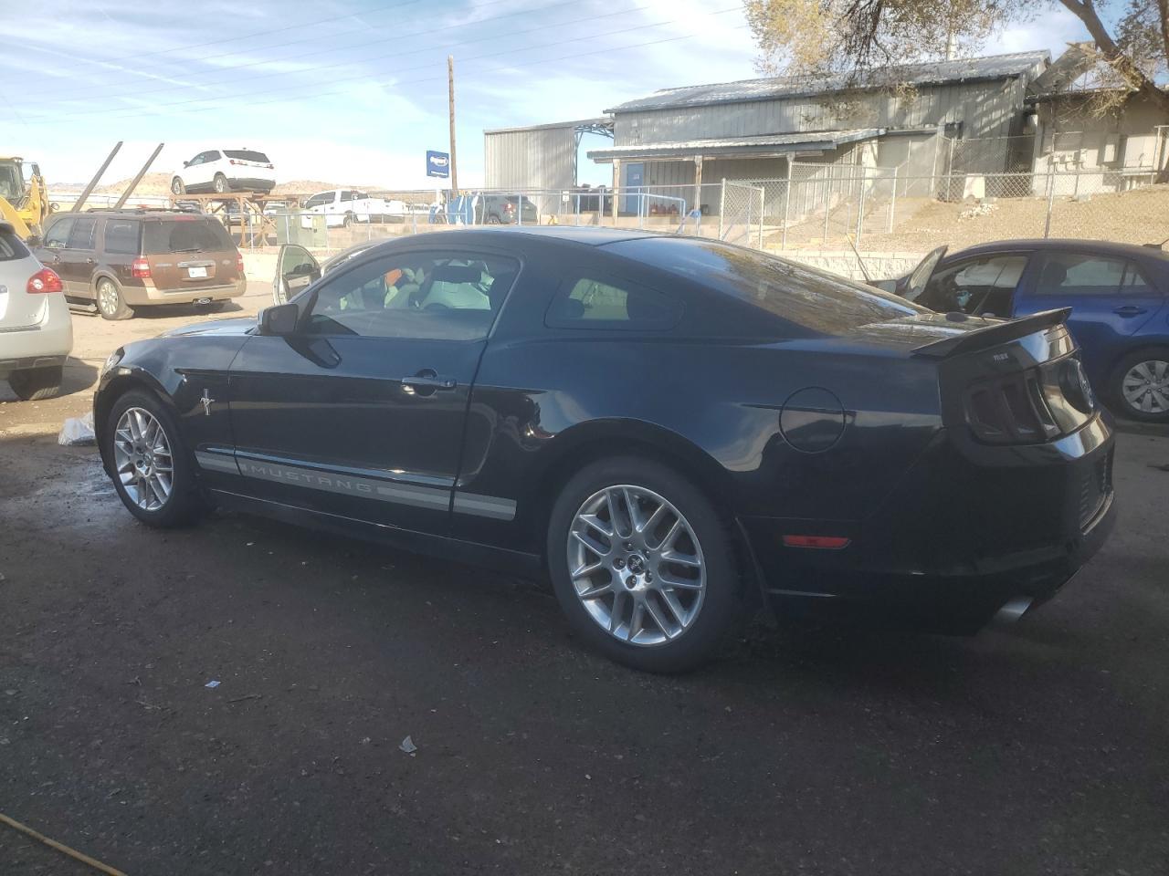 2014 Ford Mustang - Фото 2
