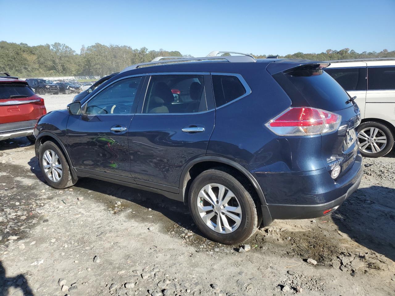 2015 Niss Rogue S - Фото 2