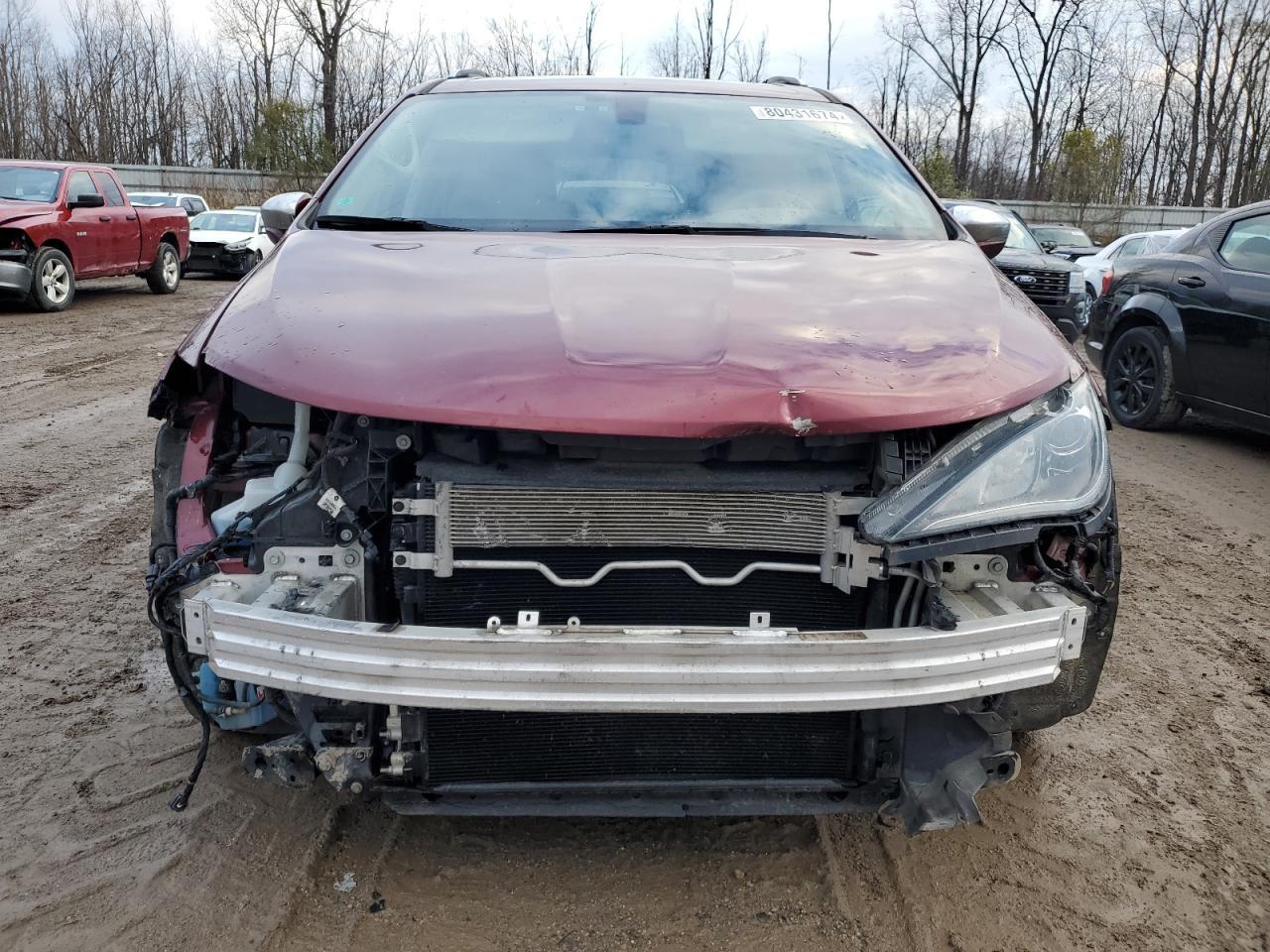2019 Chrysler Pacifica Limited - Image 5