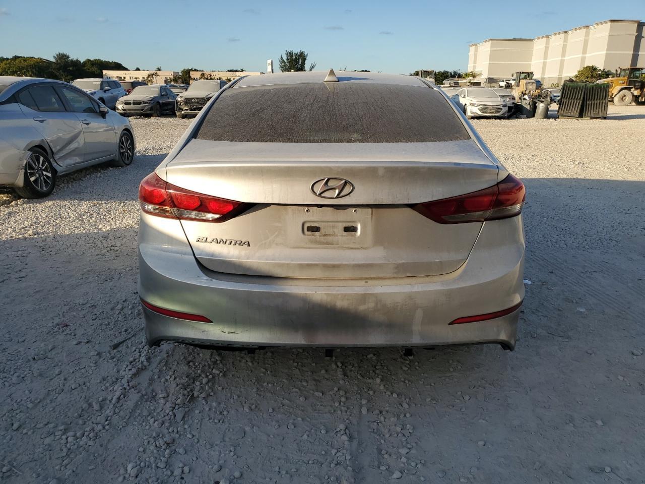 2018 Hyundai Elantra Sel - Фото 6