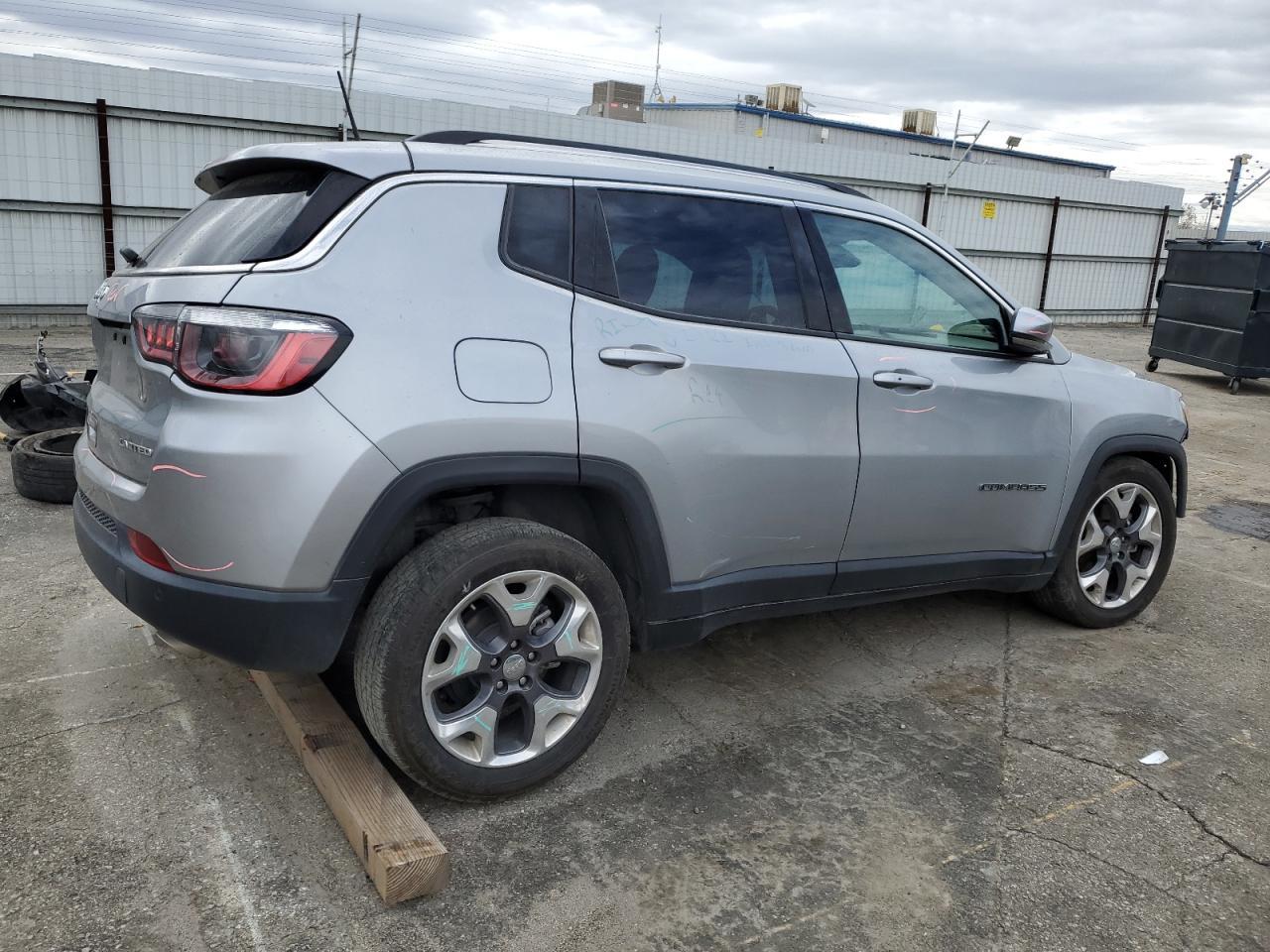 2021 Jeep Compass Limited - Фото 3
