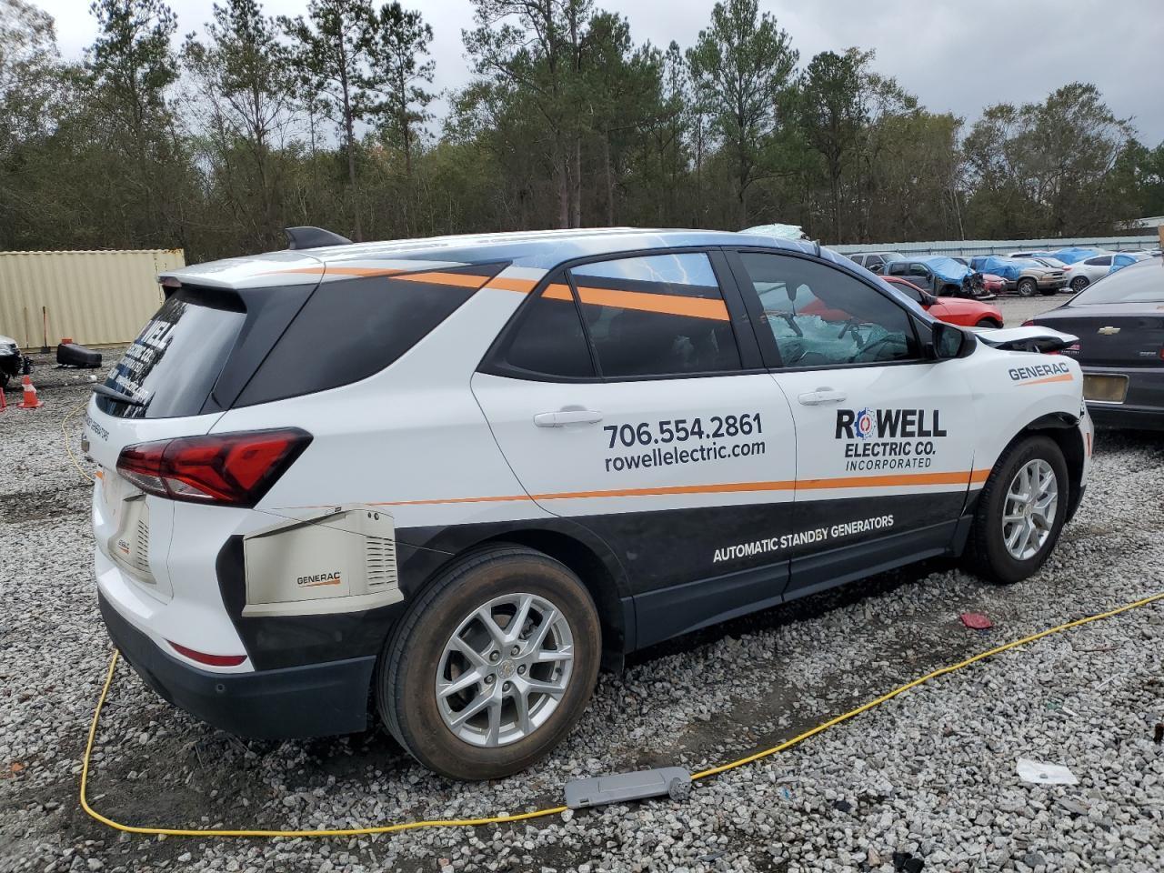 2022 Chevrolet Equinox Ls - Фото 3