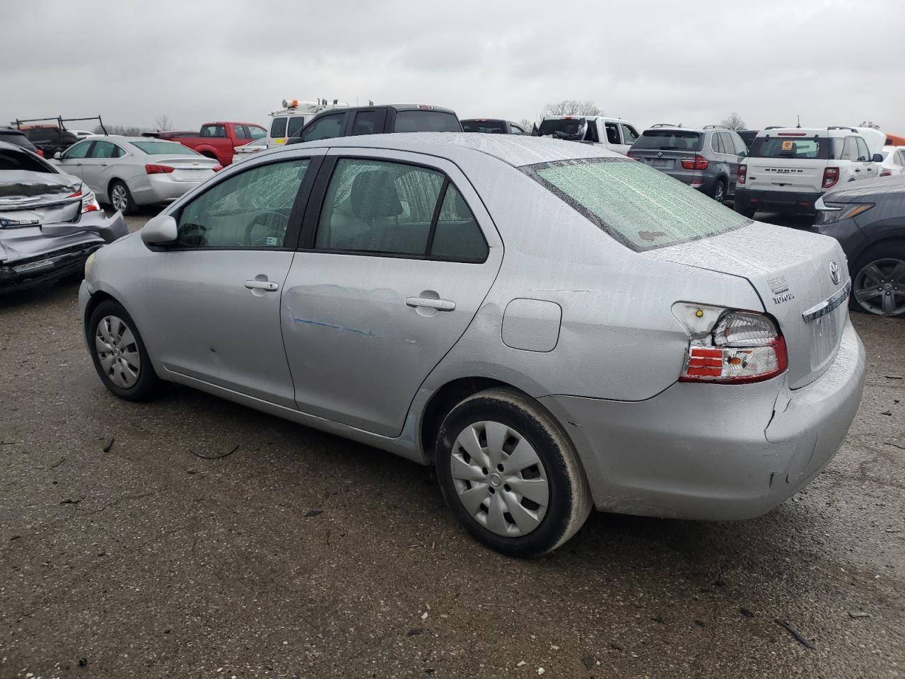 2009 Toyota Yaris - Image 2
