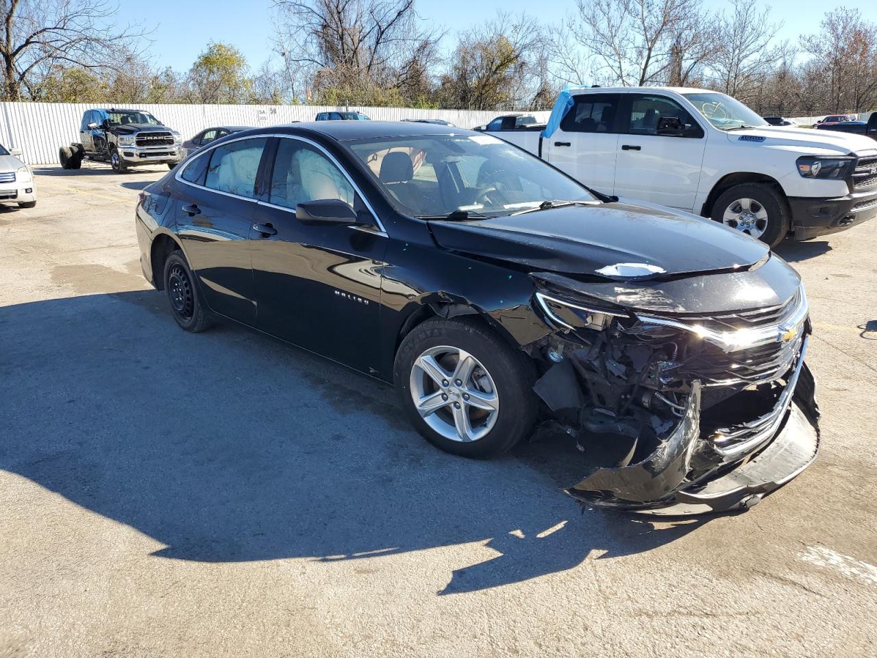 2022 Chevrolet Malibu Lt - Фото 4