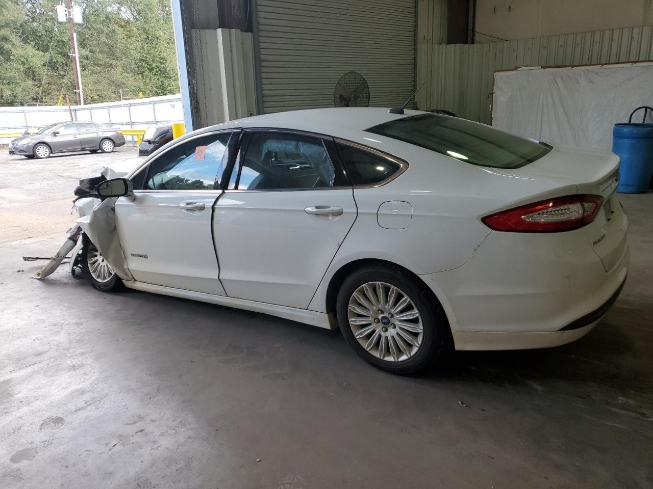 2014 Ford Fusion Se Hybrid - Image 2