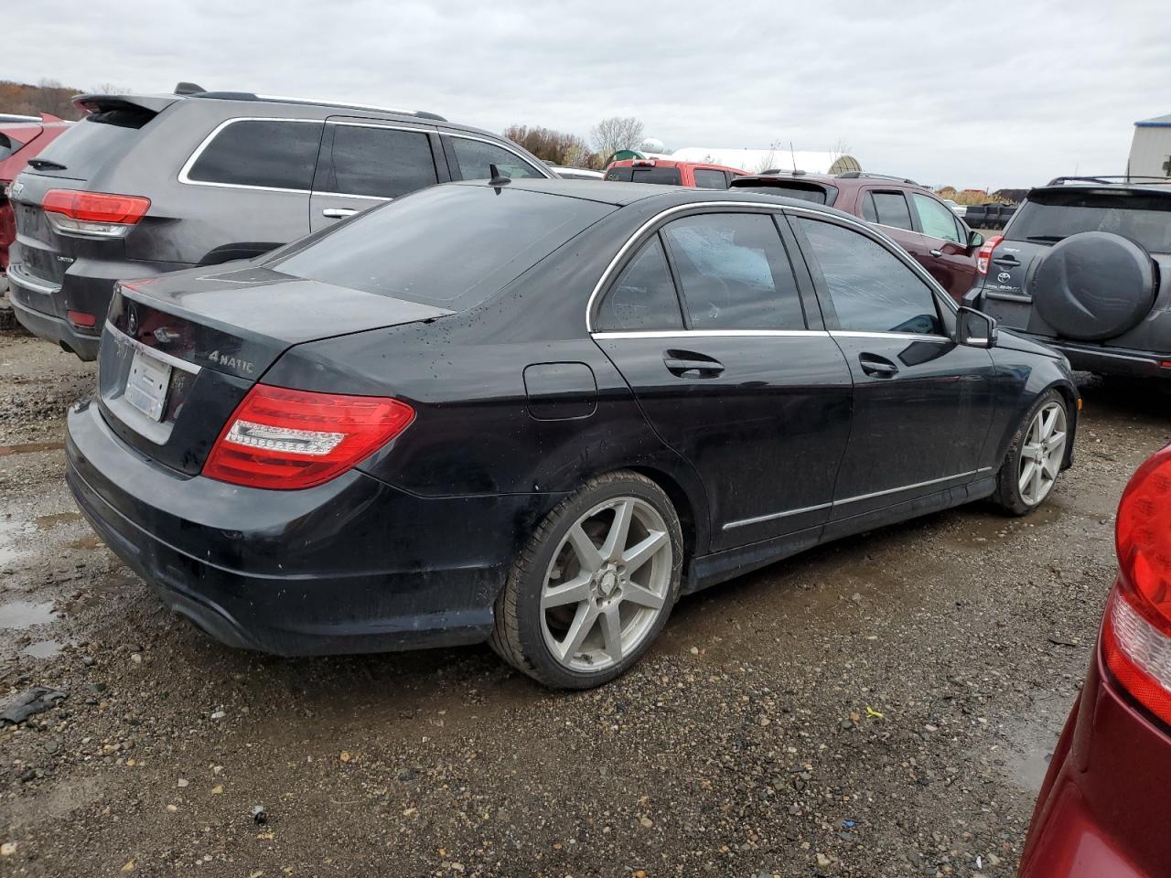 2013 Mercedes-Benz C 300 4Matic - Фото 3