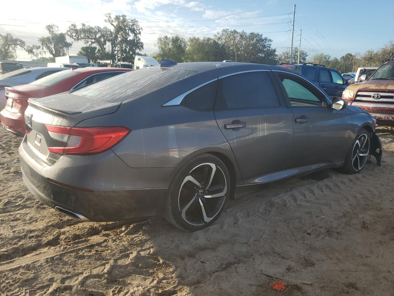 2018 Honda Accord Sport - Image 3