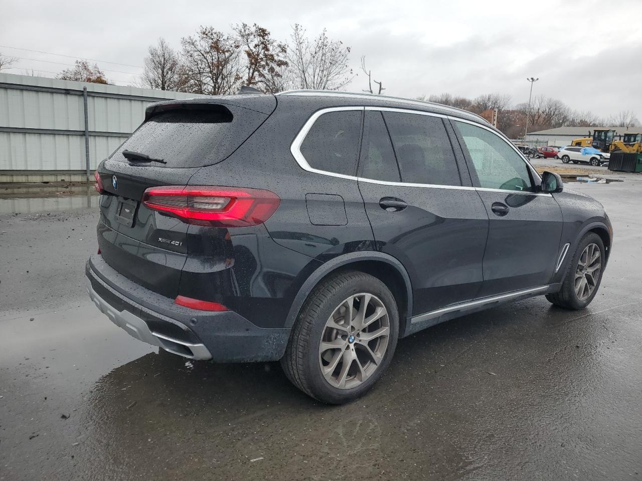 2022 BMW X5 xDrive40I - Фото 3