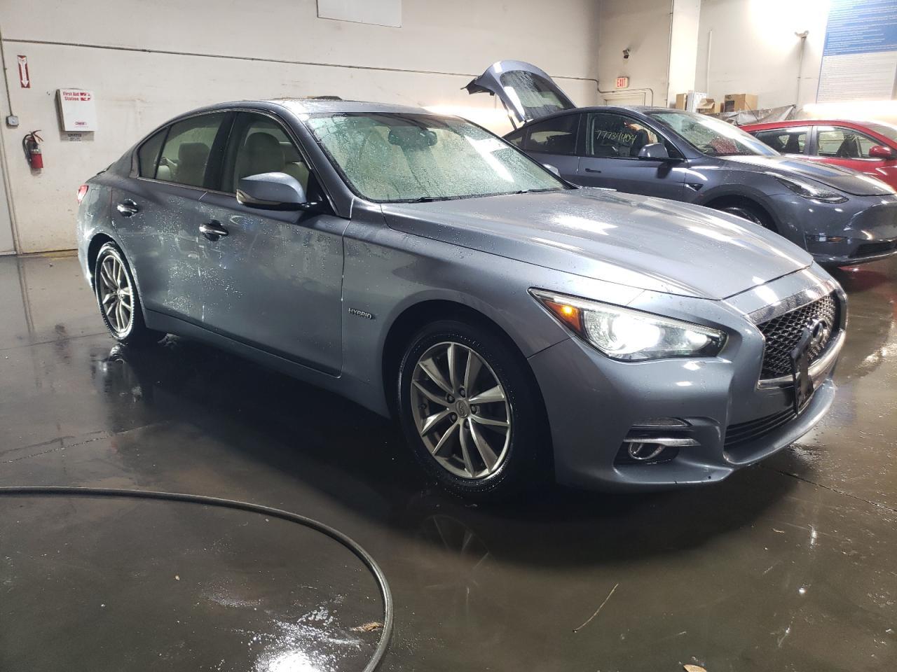 2014 Infiniti Q50 Hybrid Premium - Image 4