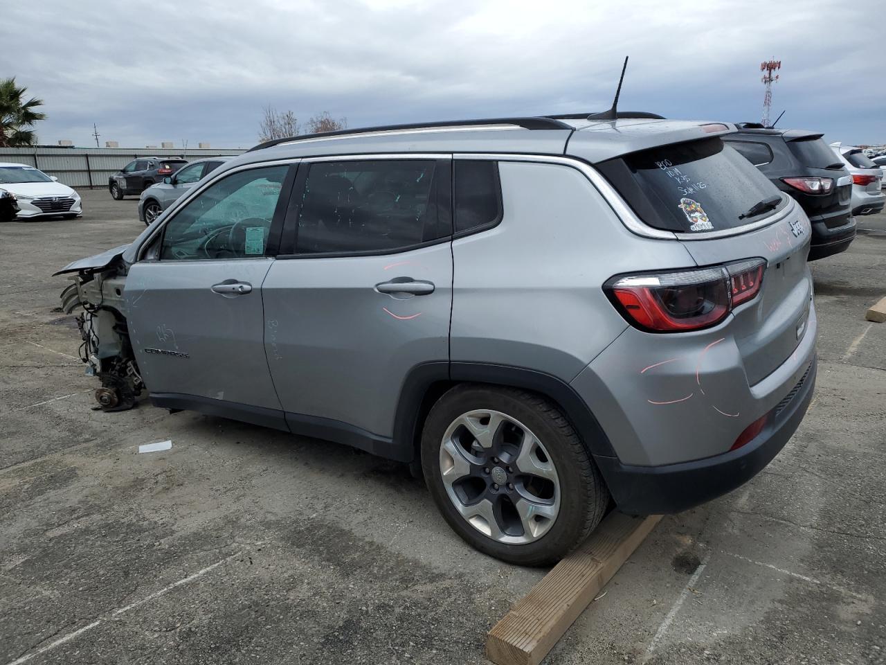 2021 Jeep Compass Limited - Фото 2
