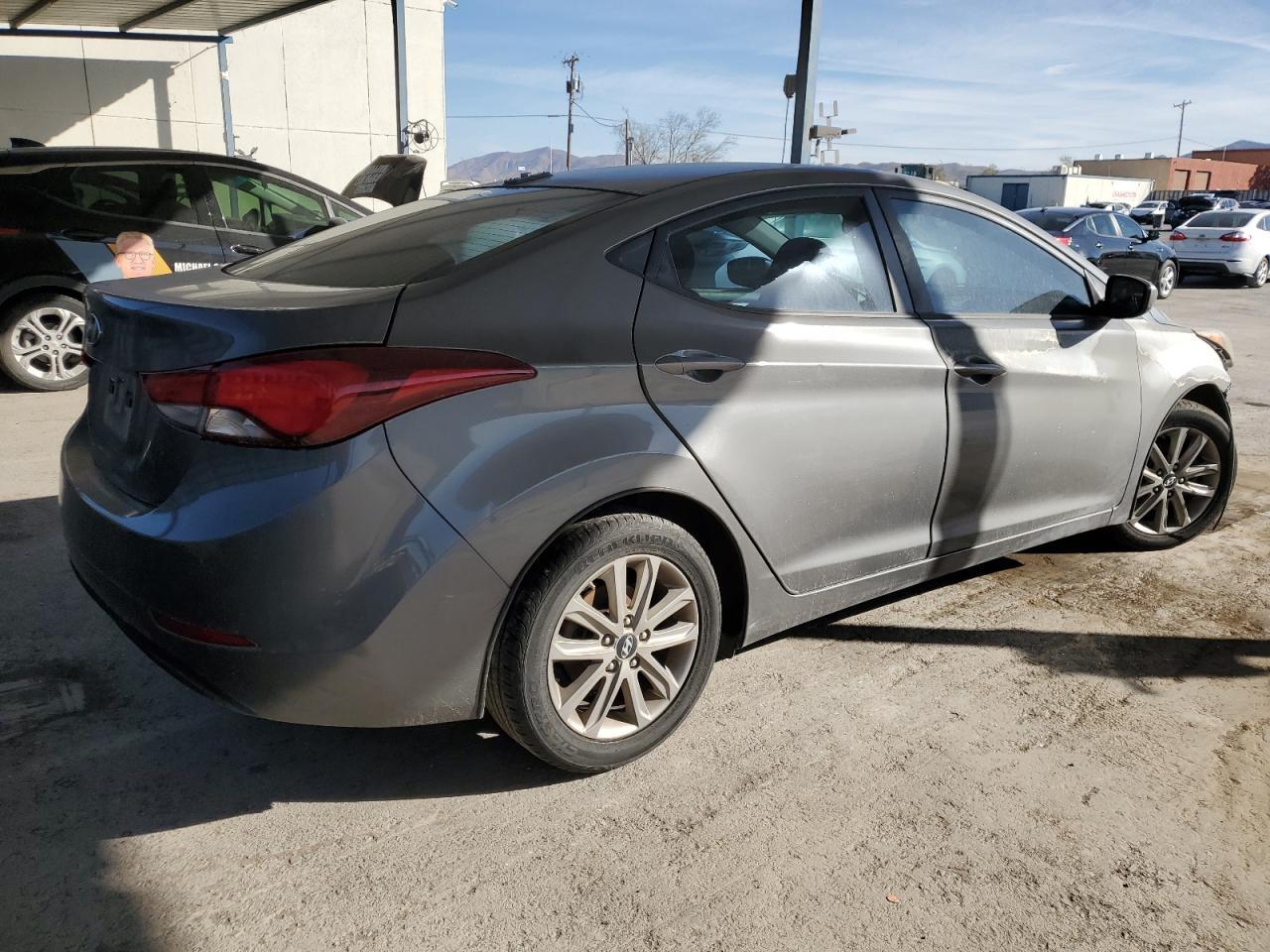 2014 Hyundai Elantra Se - Image 3