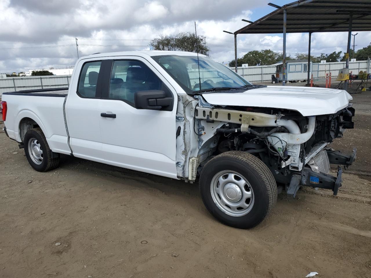 2021 Ford F150 Super Cab - Фото 4