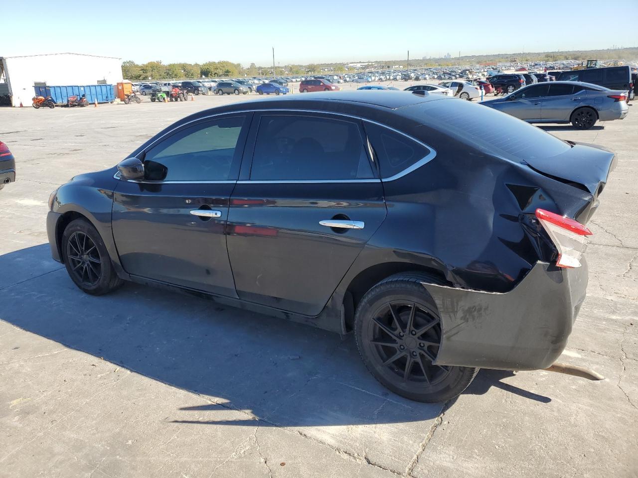 2015 Nissan Sentra S - Фото 2